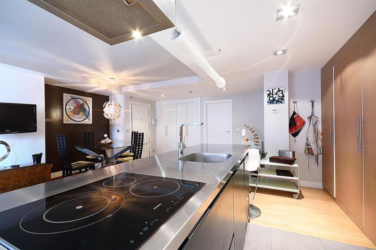 Piso Moderno, Centrico Y Con Garaje Gratis Apartment Bilbao Exterior photo