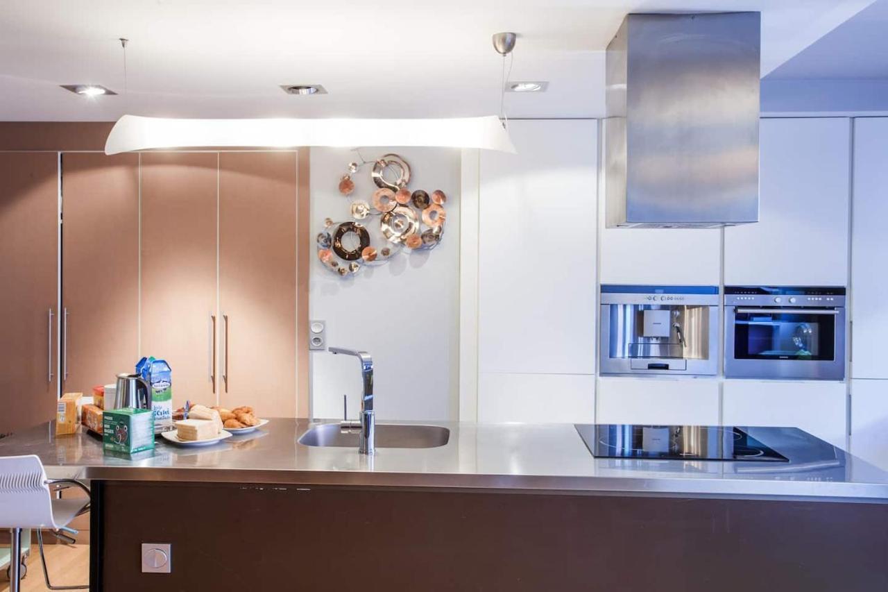 Piso Moderno, Centrico Y Con Garaje Gratis Apartment Bilbao Exterior photo