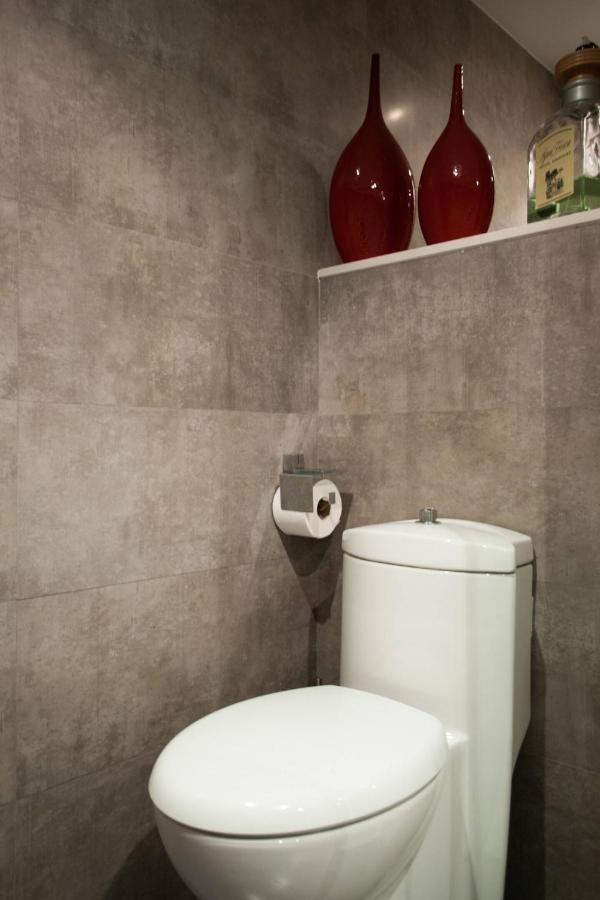 Piso Moderno, Centrico Y Con Garaje Gratis Apartment Bilbao Exterior photo