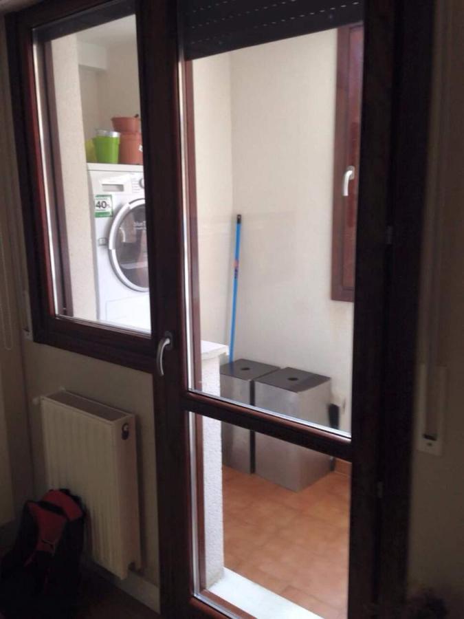 Piso Moderno, Centrico Y Con Garaje Gratis Apartment Bilbao Exterior photo