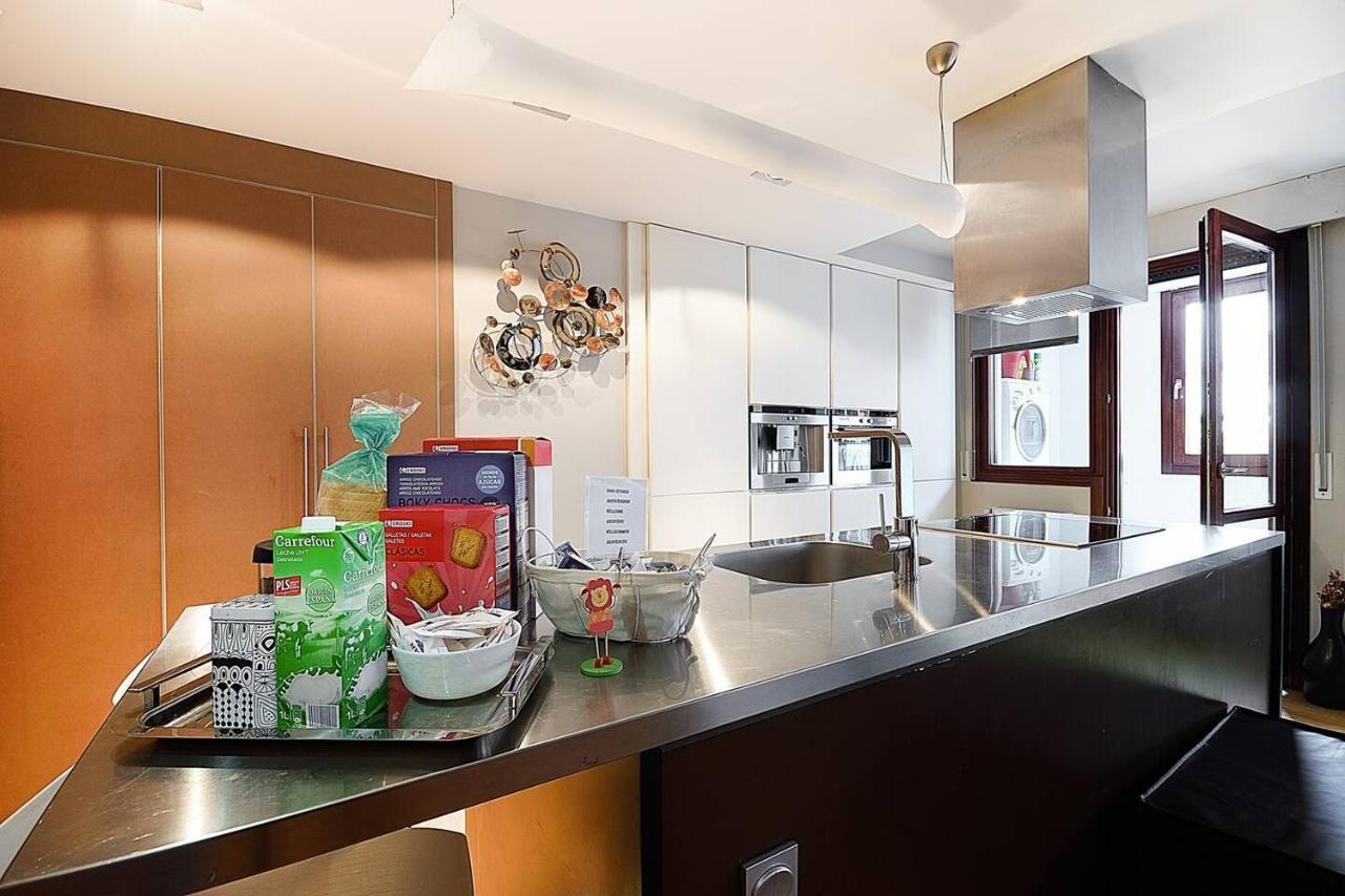 Piso Moderno, Centrico Y Con Garaje Gratis Apartment Bilbao Exterior photo