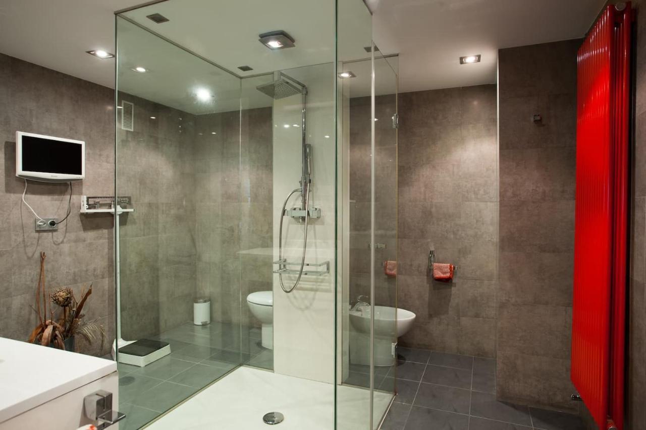 Piso Moderno, Centrico Y Con Garaje Gratis Apartment Bilbao Exterior photo