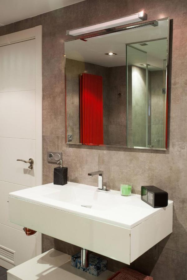 Piso Moderno, Centrico Y Con Garaje Gratis Apartment Bilbao Exterior photo
