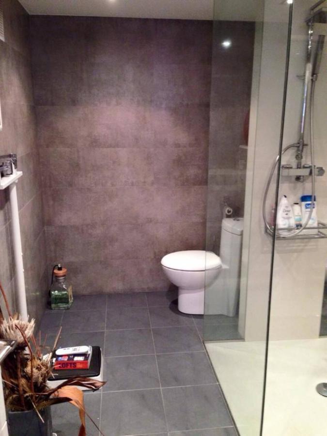 Piso Moderno, Centrico Y Con Garaje Gratis Apartment Bilbao Exterior photo